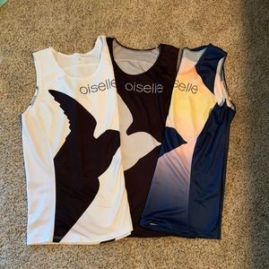 Bundle of Oiselle Voleé Singlets - M
